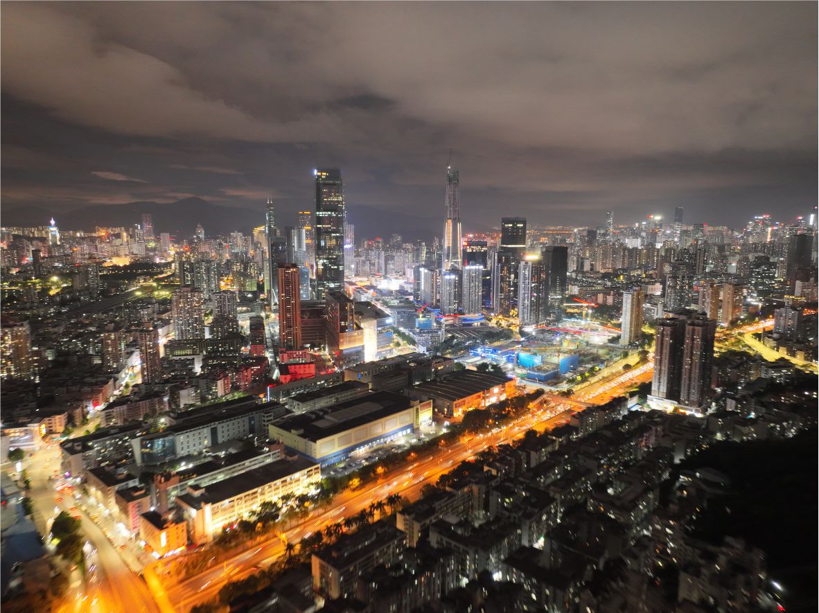 樓體標(biāo)識(shí)發(fā)光字夜間實(shí)拍圖片 樓體標(biāo)識(shí)發(fā)光字夜間實(shí)拍圖片