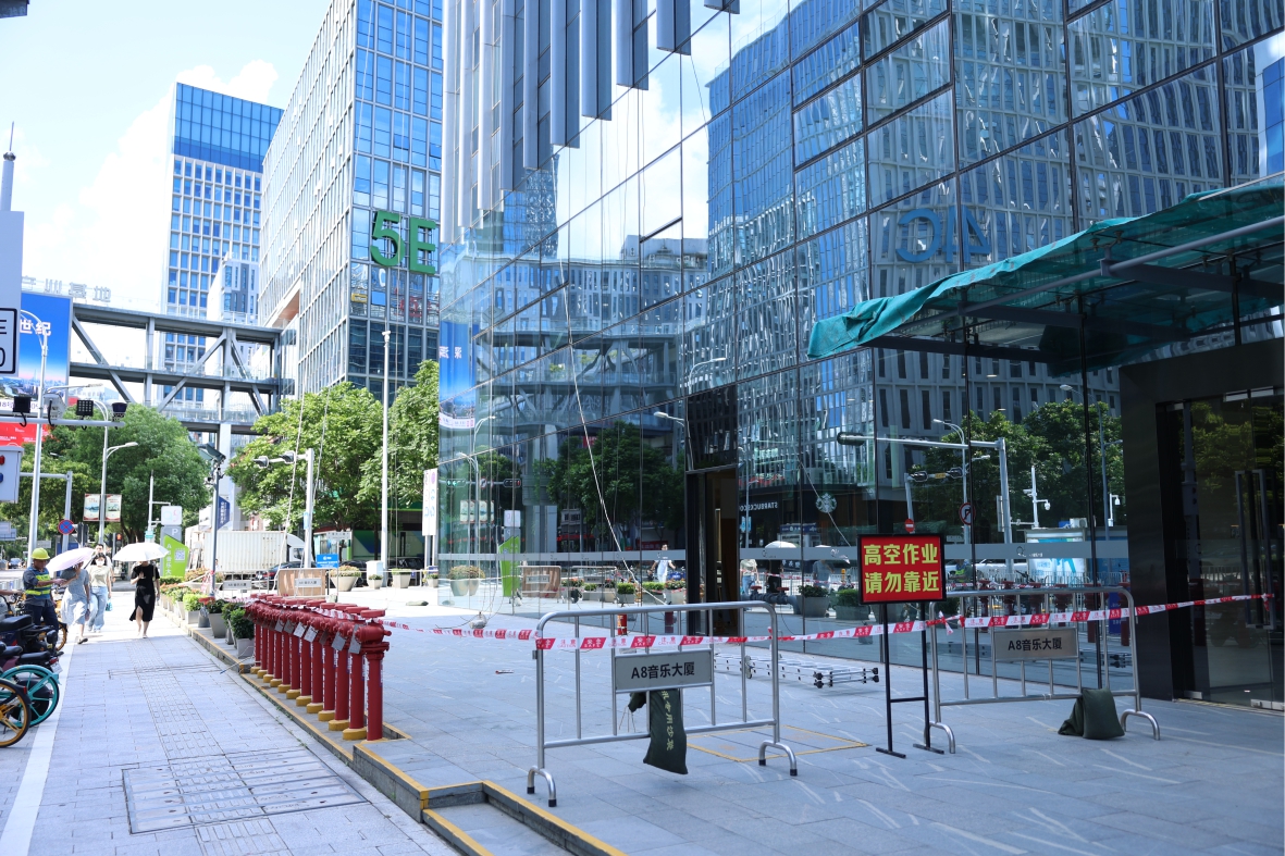 行人防護(hù)措施 行人防護(hù)措施